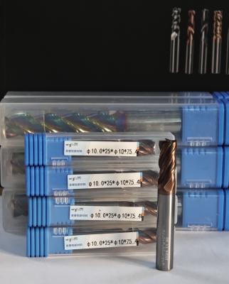 China MPE4 Cortador de fresado de carburo sólido 4 flauta Flat End Mill AlCr Revestimiento φ10.0 x 25 x φ10 x 75mm para molino CNC en venta