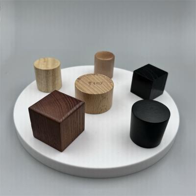 China 30ml Perfume Bottle In Wooden Packaging Perfect Combination Of Style And Function for sale