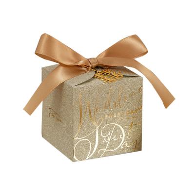 Cina Wholesale Luxury Gold and Silver Card Logo Food Packaging Box Color Custom Wedding Candy Chocolate in vendita
