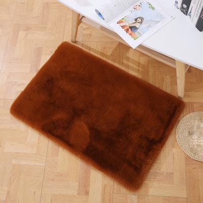 China 100% Polyester Anti-Slip Faux Fur Blanket, Cozy Warmth Fur Blanket, King Blanket for sale