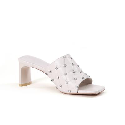 China Air leather wholesale with diamond-encrusted slipper for women's external use with medium thick heel new 2021 for sale