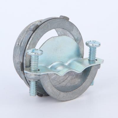 Chine Le zinc de connecteur de Romex de 2 pouces le moulage mécanique sous pression Zamak 3 avec le contre-écrou à vendre