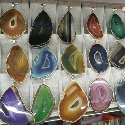 China Crystal Brass Paved Polished Mix Color Nature Stone Agate With Druzy Hole Slices Pendant Charm Jewelry for sale