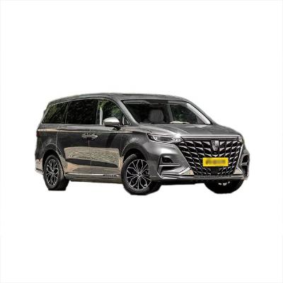 China Long Range MPV New Energy High Speed Vehicle 7 Leather Black Color Poses Roewe 2022 iMAX8 EV for sale