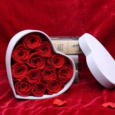 China Luxury Wall Decoration Women New Birthday Gifts Preserved Custom Logo Women Gift Rose Flower Heart In Box valentines for sale