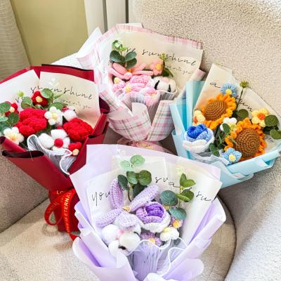 China 520 Mother's Day Bouquet Woolen Knitted Handmade Flowers for Graduation Season for sale