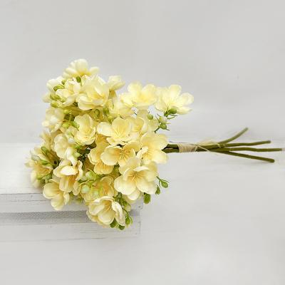 China Jasmine fake flower foreign trade simulation flower bedroom flower arrangement living room small jasmine silk flower bouquet cross-border artificial flower for sale