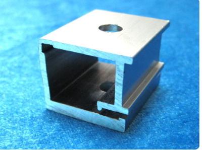 Chine collier en aluminium d'entraînement de systèmes d'ombrage de serre chaude pour le système de criblage à vendre
