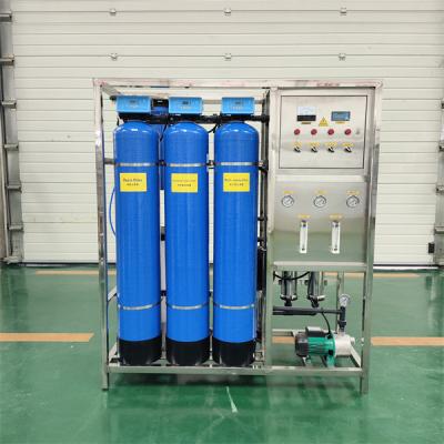 China 1 Componentes básicos 0,5 toneladas Equipo de tratamiento de agua RO por ósmosis inversa para agua pura industrial en venta