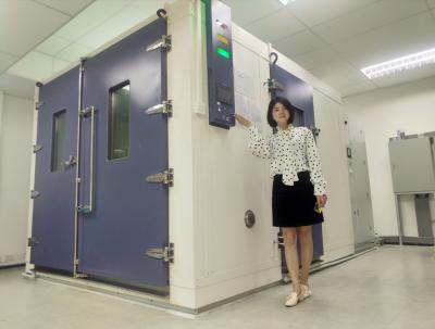 Chine Promenade d'écran tactile dans l'essai de fiabilité de chambre climatique commandé à vendre