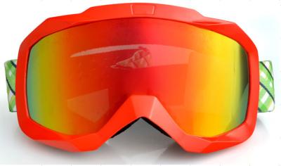 China 2019 newest white frame ski goggles with customized frame color, customized strap with logo design, black snow goggles for sale
