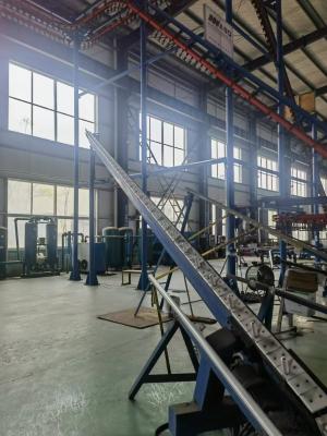 China Velocidade de cadeia ajustável cabina única ou dupla para linha vertical de revestimento em pó à venda