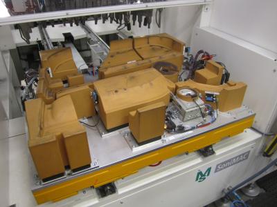 Chine Combinaison multiple en plastique ultrasonique de machine de soudure de corps automatique raccourcissant 70S à vendre