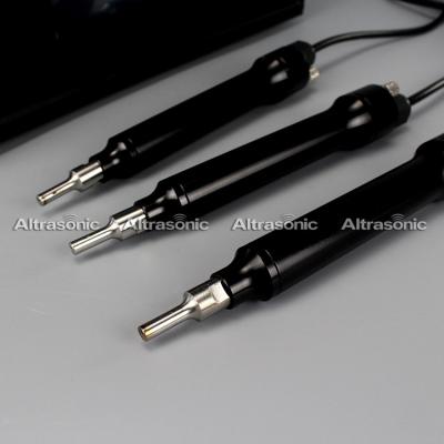 Chine Antenne de Full Auto enfonçant la machine de soudure en plastique ultrasonique d'équipement à vendre