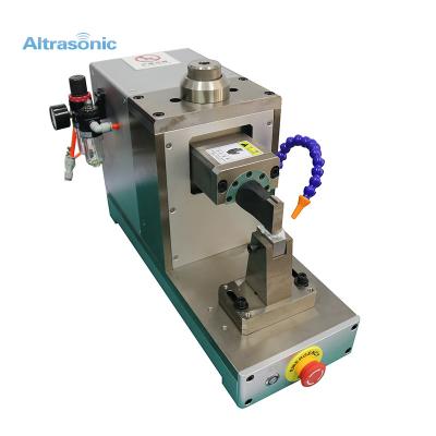 China máquina de soldadura ultrassônica do metal 2kw com gerador de Digitas à venda
