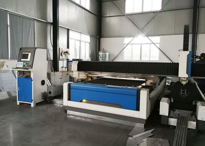 Chine Découpeuse 1000W de Laesr de fibre de commande numérique par ordinateur de ccc pour le tuyau et la coupe de feuille à vendre
