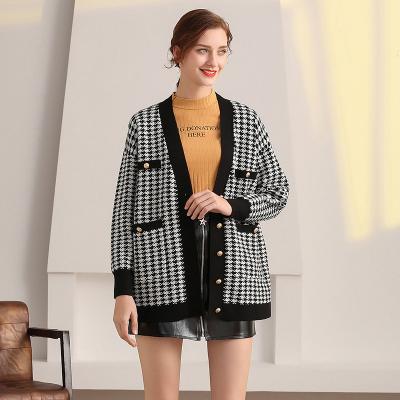 China Anti-wrinkle Autumn Spring Women Long Cardigan Sweater Pockets Midi Houndstooth Loose Pattern Plus Size Casual Knitted Sweaters for sale