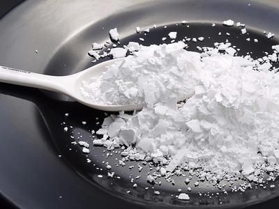 China 2.15 G/cm3 Dichte Trocknungsmittelpulver zur effektiven Bewältigung von Feuchtigkeit in industriellen Umgebungen zu verkaufen