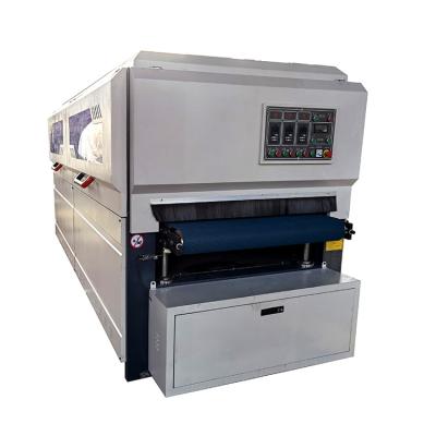 China Maquinaria para la carpintería Maquinaria de lija de banda ancha con velocidad de alimentación de 3 a 10 m/min en venta