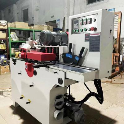 China Máquina de redondeo de varillas de madera de 700 kg Máquina automática de fresado CNC para varillas redondas de madera en venta