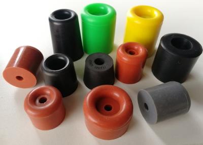 China Los muebles de la goma de silicona del silicón SBR de NR tapan forma del cilindro de los casquillos de la pierna de la silla en venta