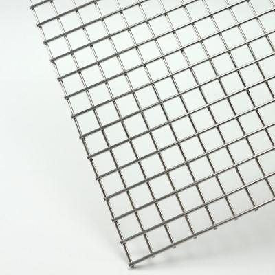 China Smooth Mesh Surface And Bright Gloss Factory Direct Sale Custom Galvanized Small Hole For Animals And Livestock Fences Welded Wire Mesh for sale