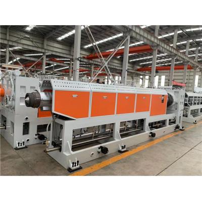 中国 65mmプラスチック シートの補助設備のための単一ねじ放出の機械類 販売のため