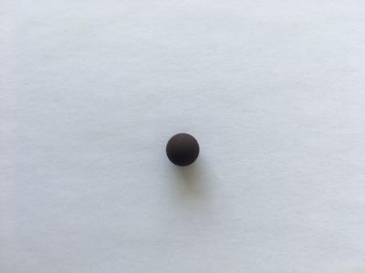 Cina Piccole palle di gomma solide lavare di pietra di su misura nel colore di Brown in vendita