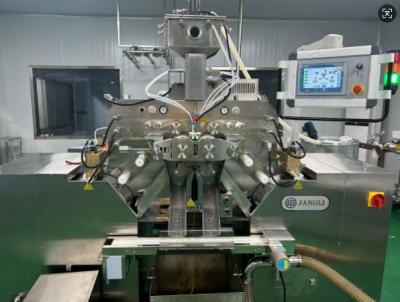China 0-8rpm Running Speed Soft Gelatin Capsule Machine With 4-32 Pcs Plungers And Paste Capsule Ejection for sale