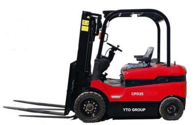 China Carretilla elevadora con pilas de la maquinaria de la logística de YTO 2.5ton con la altura de elevación de los 5m en venta