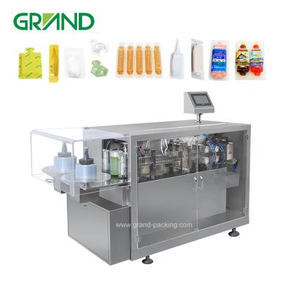 Chine Fiole en plastique formant le remplissage de liquide et la machine de cachetage avec la grande vitesse à vendre