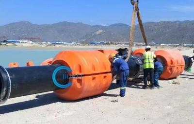Cina Tubo Hdpe galleggiante resistente ai raggi UV / tubo Hdpe galleggiante con eccellente flessibilità e flottabilità in vendita