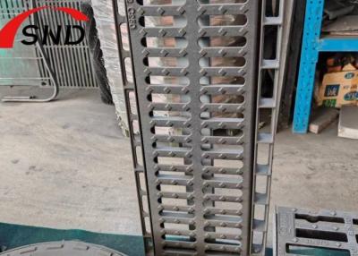 China Strip Opening Cast Iron Clark Drain Gully Grate 500*500mm With Spray Paint for sale