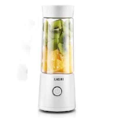 China Household Portable Multifunctional Mini Cup Mini Juicer Juicer Easy Handling Electric Mini Juicer Machine for sale