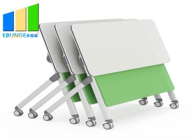 China Tabla modular del entrenamiento de la oficina del plegamiento del escritorio del plegamiento de la sala de reunión con las ruedas en venta