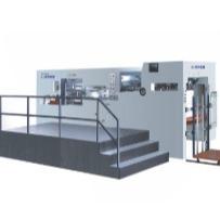 Chine la machine de découpage de plate-forme de 1300mm a ridé le carton 24.5kw à vendre