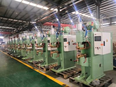 China Máquina de soldadura principal do ponto da chapa metálica do CE 10000N multi para o tubo do carro à venda
