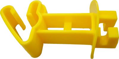 Chine Barrière électrique Insulators For Electric de courrier du fil T de CTN 5mm clôturant le système avec la couleur jaune à vendre
