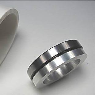 Chine SAE52100/GCr15 /100Cr6 /SUJ2 SOUTENANT le TUBE EN ACIER soutenant la surface Decarburized peu profonde de tube d'acier au carbone sans couture à vendre