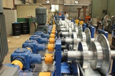 China rolo variável do Purlin 550MPa que forma a máquina, telhando a folha que faz a máquina à venda