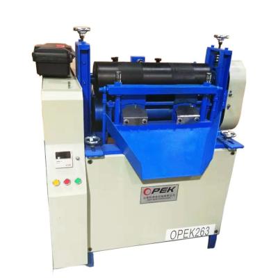 Cina 1-15cm larghezza di maglieria Circolare Pompom Making Machine per le esigenze del cliente in vendita
