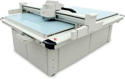 Chine La découpeuse à grande vitesse de boîte de papier/a ridé la machine de fabrication de cartons pour l'empaquetage à vendre