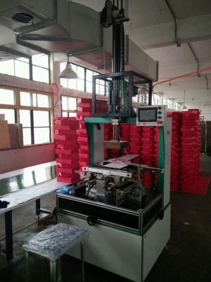 Κίνα 380V / 50Hz Rigid Box Making Machine 7000 X 3000 X 2000mm Βάρος 6000kg προς πώληση