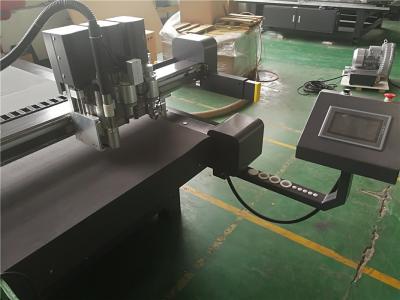 Chine Découpeuse en plastique de toile de conseil, traceur de coupeur de tissu de tente pour le graphique à vendre