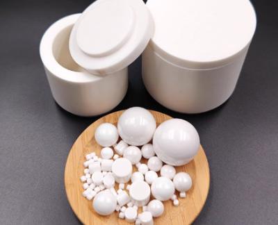 Cina Vaso di zirconia stabilizzato con ittria per alta durezza in varie dimensioni in vendita