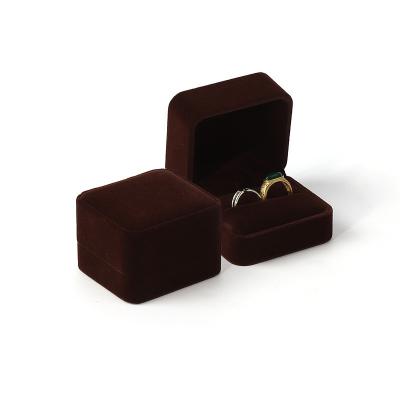 Cina Casella di imballaggio per gioielli in velluto marrone doppia casella per cerimonia di matrimonio in vendita