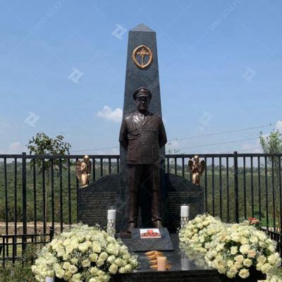 China Life size Antique Bronze Sculpture Outdoor Silicon Bronze Memorial Statues for sale