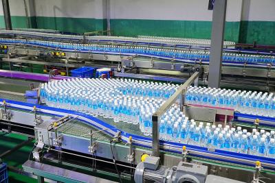 China Dynamic Buffer Platform Conveyor System For 60000BPH Bottled Water Production Line for sale