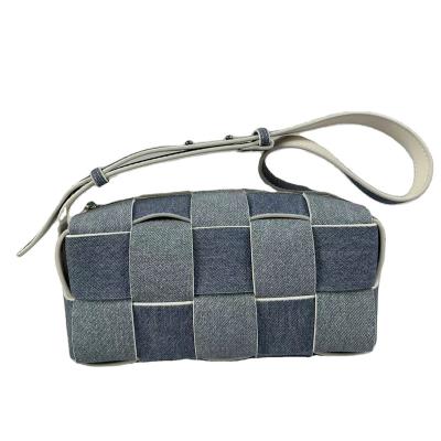 China Other Wholesale Customized LOGO High-capacity Ladies Woven handbags High Quality Ladies Cross-body baguette Bag For Women for sale