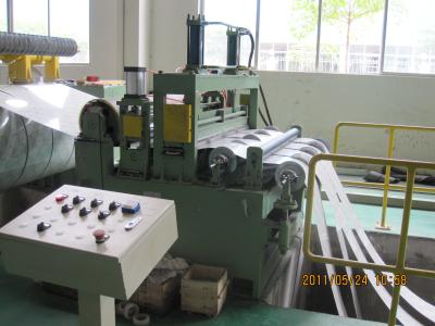 China a bobina 8t de aço cortou à linha corte automático do comprimento de 0.3mm às máquinas do comprimento à venda